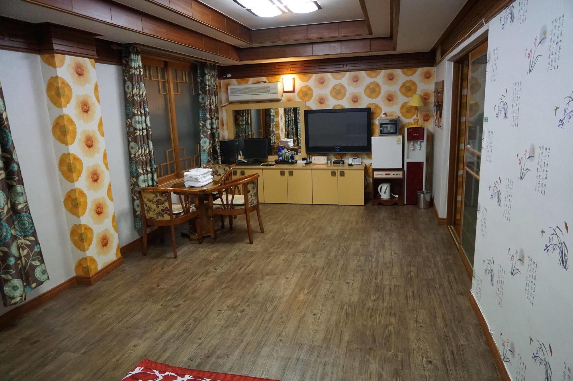 Goodstay Andong Park Hotel Dış mekan fotoğraf